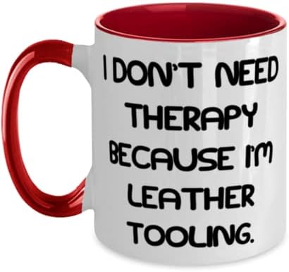Não preciso de terapia porque sou ferramenta de couro. Caneca de dois tons de 11 onças, xícara de ferramentas