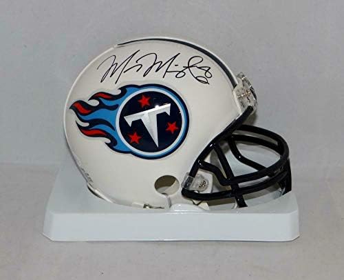 Marcus Mariota autografou o Tennessee Titans Mini Capace