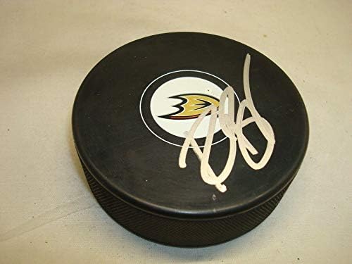 RENE Bourque assinado Anaheim Ducks Hóquei Puck autografado 1A - Pucks autografados da NHL